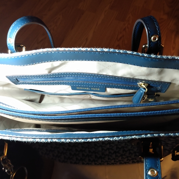 Michael kors bag - Picture 8 of 8